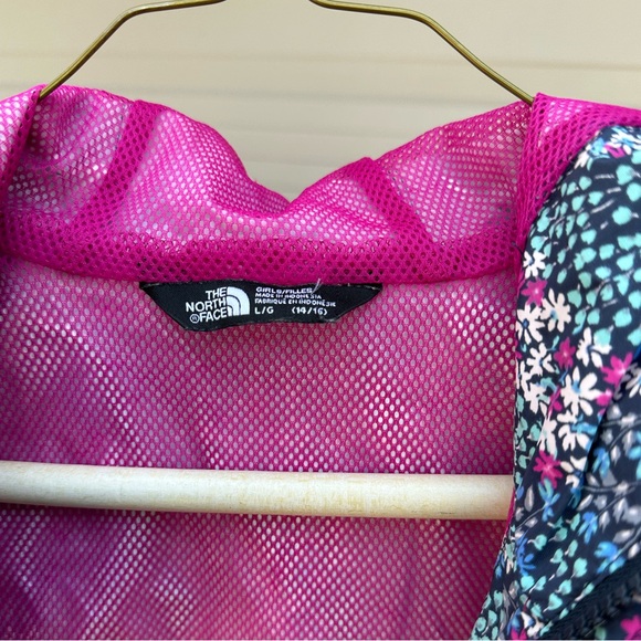 Girls North Face Windbreaker - Picture 3 of 4